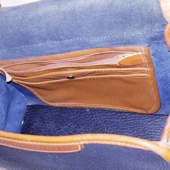 $SOLD$ 💯Authentic Vintage Dooney & Bourke Essex - Picture 6 of 8